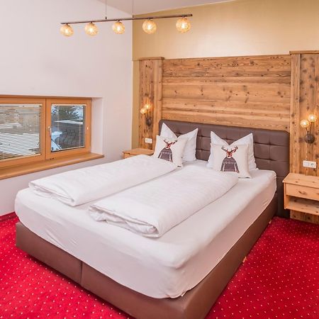 Hotel Platzwirt Рауріс Екстер'єр фото