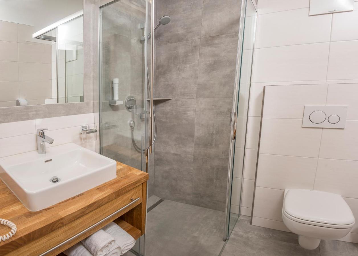 Hotel Platzwirt Рауріс Екстер'єр фото