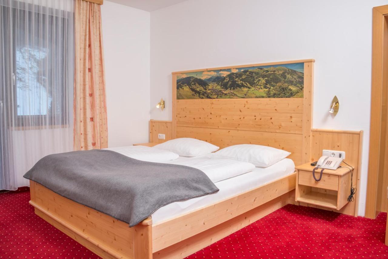 Hotel Platzwirt Рауріс Екстер'єр фото