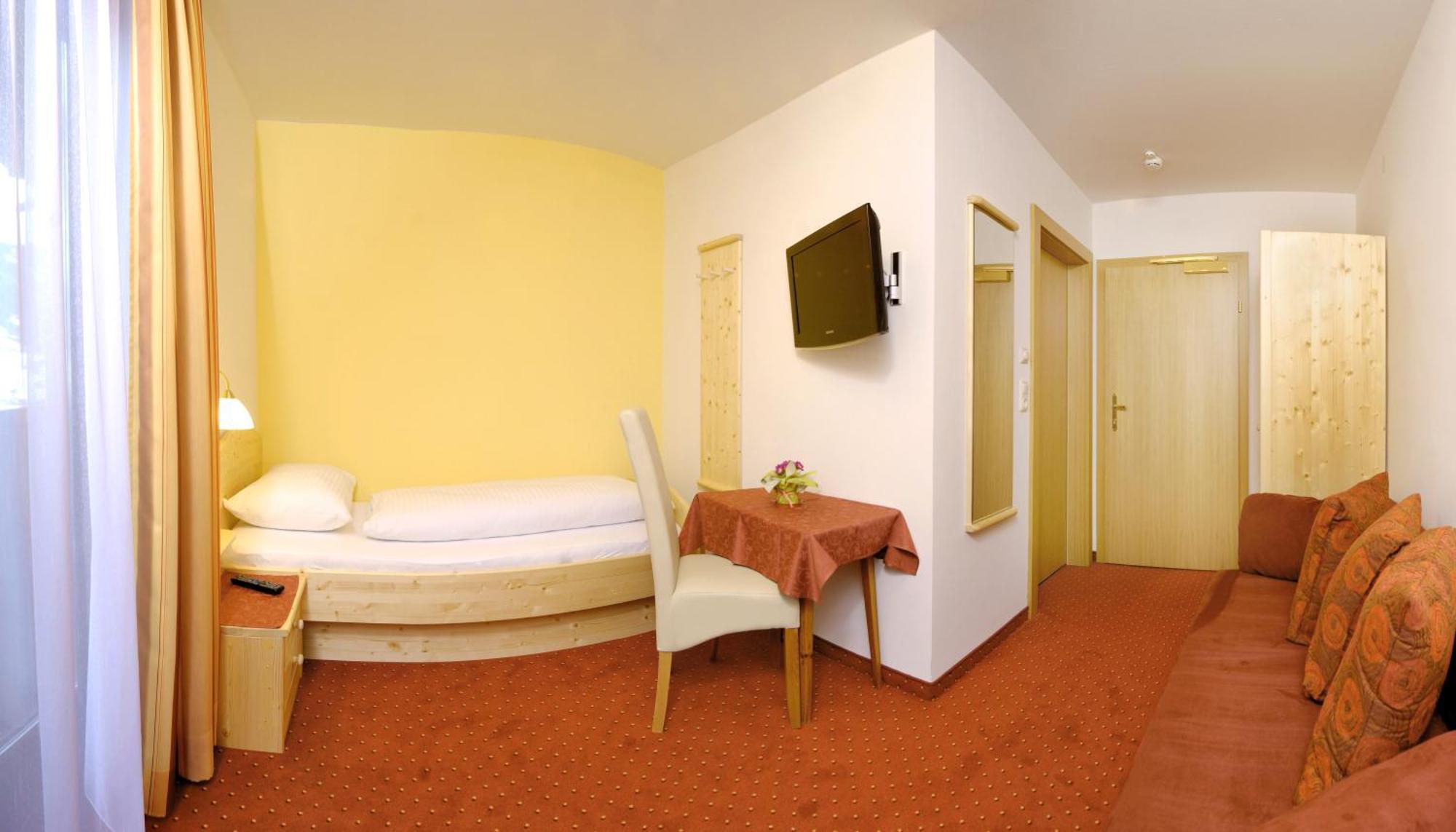 Hotel Platzwirt Рауріс Екстер'єр фото