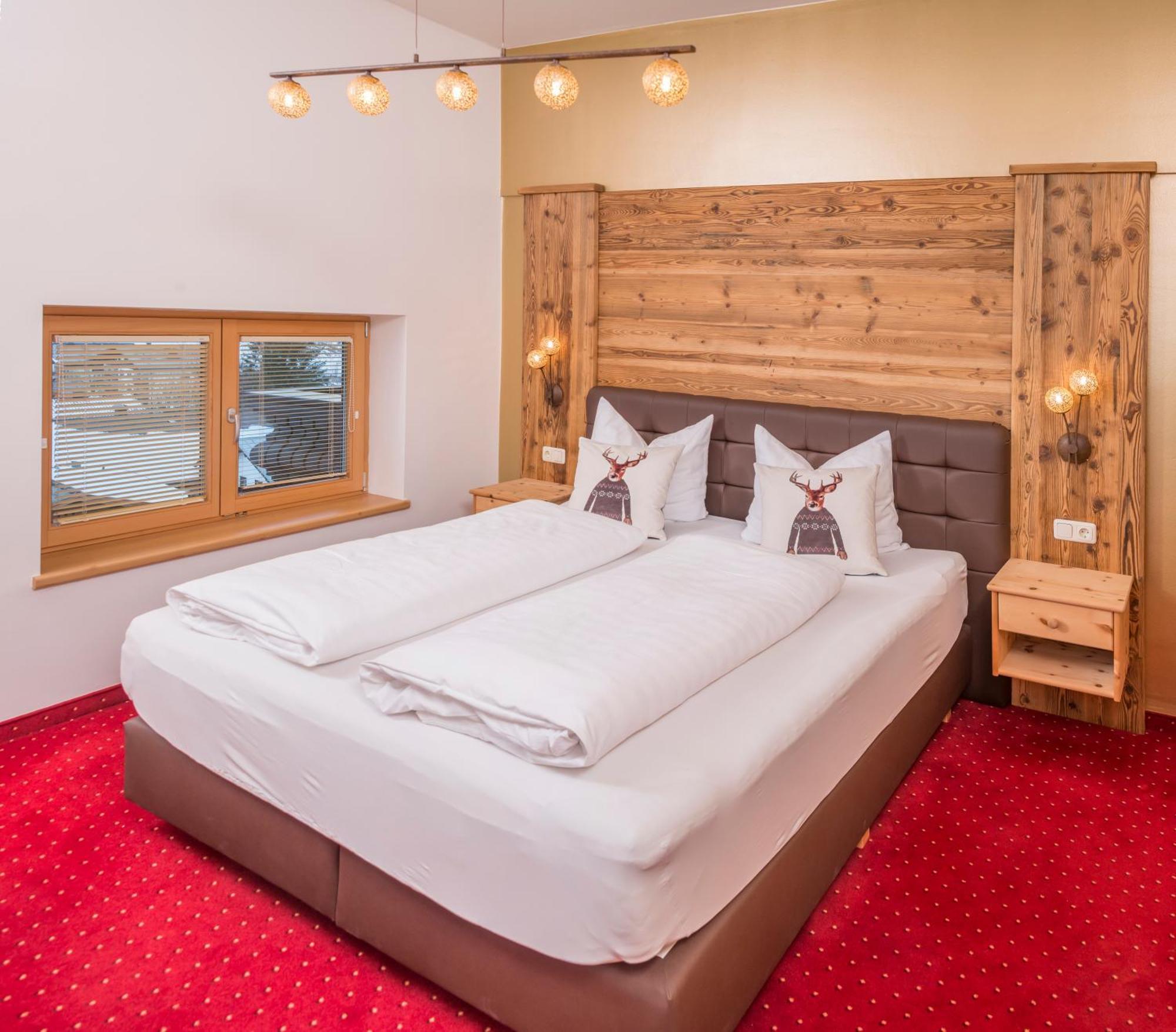 Hotel Platzwirt Рауріс Екстер'єр фото